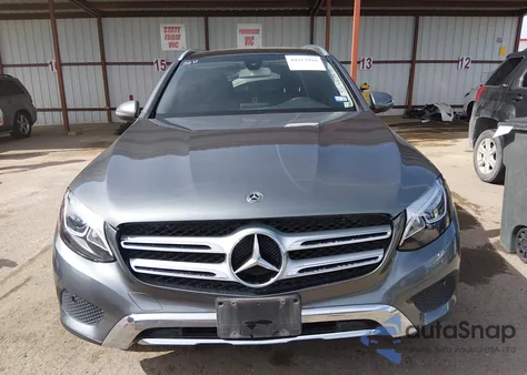 2019 Mercedes-Benz Glc 300 z USA, uszkodzony, nr VIN WDC0G4JB2K1001144